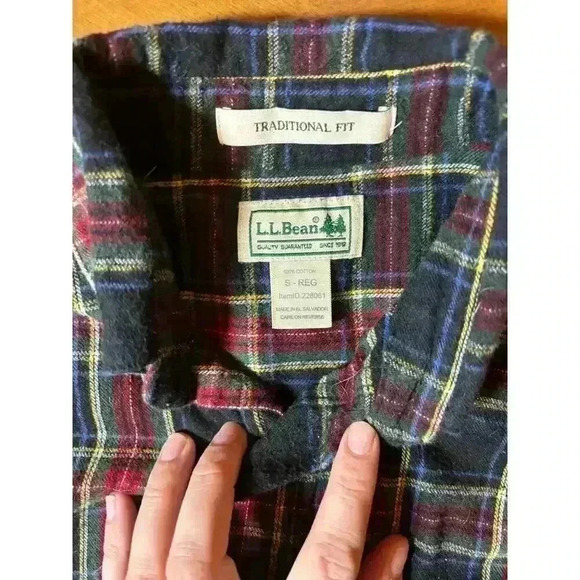 L.L. Bean mens flannel size small regular traditional fit in excellent condition - Picture 3 of 6